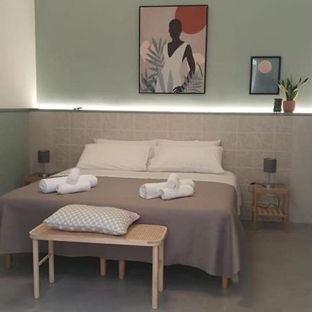 Casa Di Monique 1 Apartment Bari Bagian luar foto