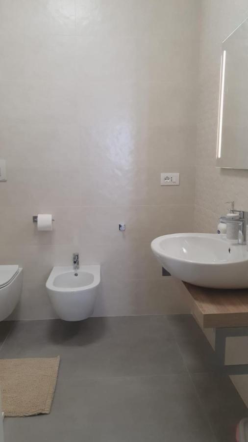 Casa Di Monique 1 Apartment Bari Bagian luar foto