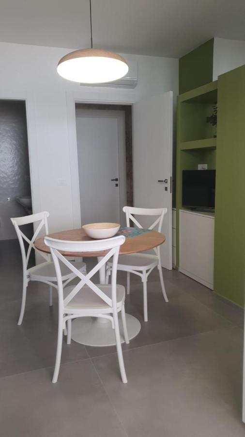 Casa Di Monique 1 Apartment Bari Bagian luar foto