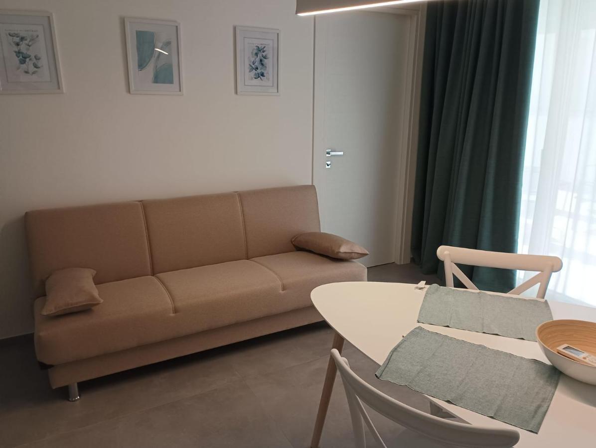 Casa Di Monique 1 Apartment Bari Bagian luar foto